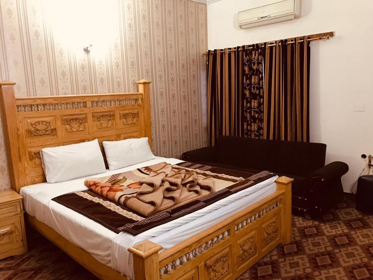 Alaf Laila Guest House Abbottabad Exterior foto