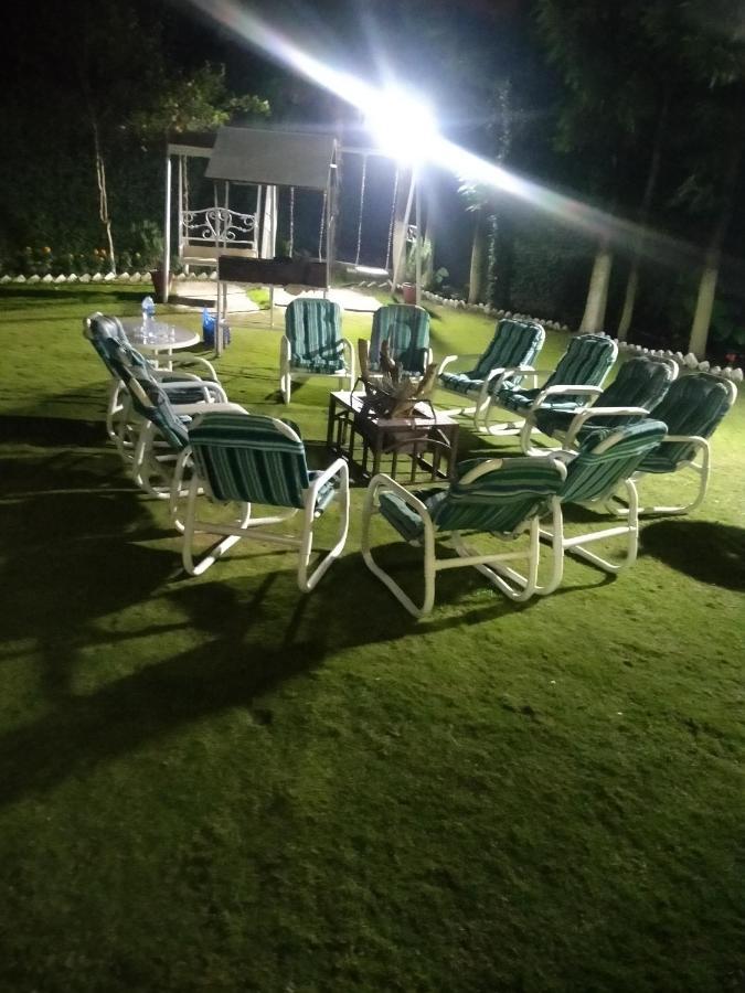 Alaf Laila Guest House Abbottabad Exterior foto