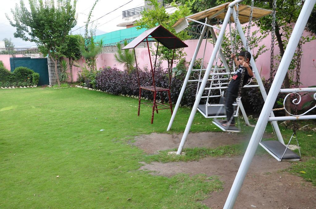 Alaf Laila Guest House Abbottabad Exterior foto